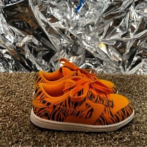 NIKE 10C orange and black zebra toddler shoes. Worn Once #toddler #nike